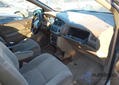 2003 Toyota Sienna Le z USA, uszkodzony, nr VIN 4T3ZF13C33U545871